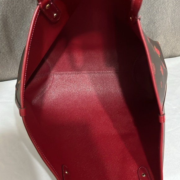 Coach Reversible City Tote Bag Tossed Peonies Oxblood/Cherry Coated Canvas - Picture 12 of 14